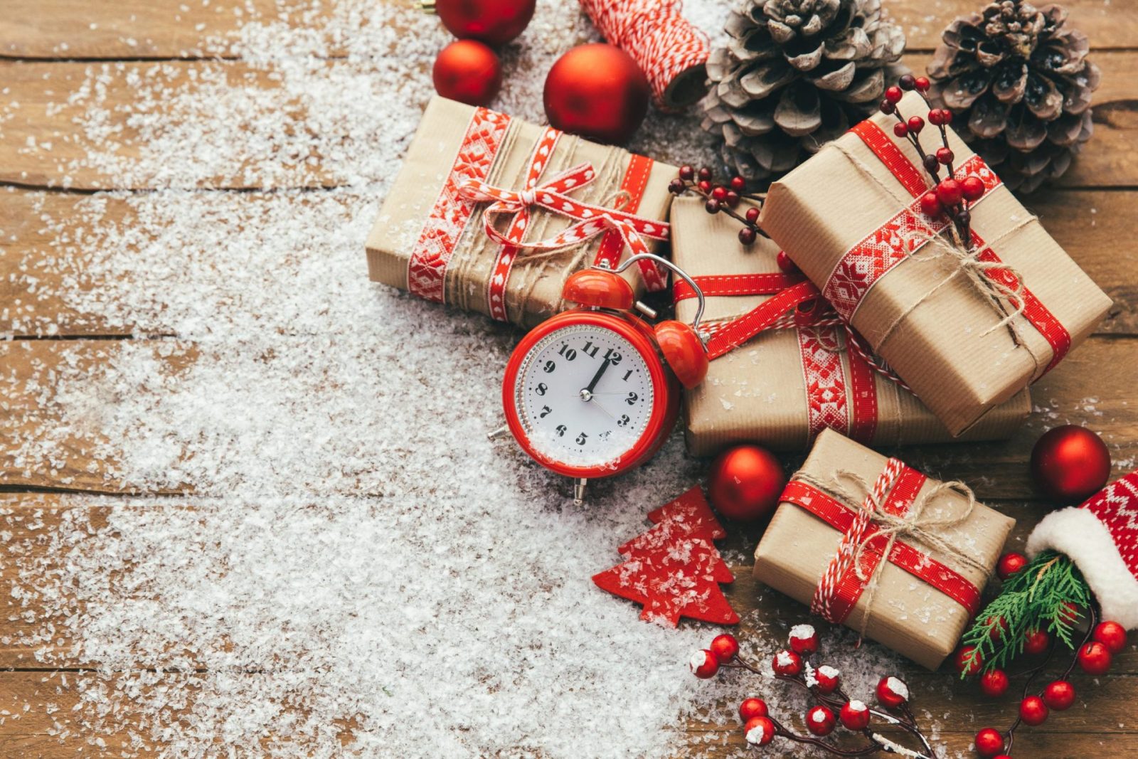 Give Yourself the Gift of Time this Holiday Season with Semi-Absentee Franchising